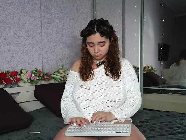 Sweet Mary-Mee wants you to fuck her body now Mary-Mee from BongaCams