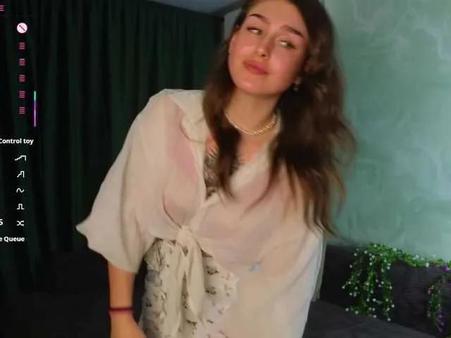 Explore 18 years old TinyMollys from BongaCams TinyMollys from BongaCams