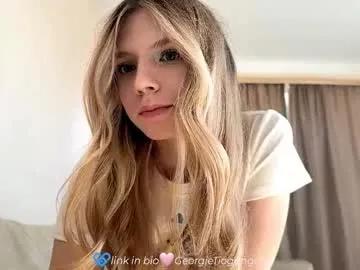 Try 18 years old chloe_show from Chaturbate chloe_show from Chaturbate