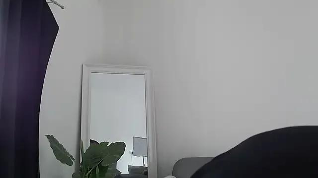 Explore naked stripper Nicole_98 nicole_98 from StripChat