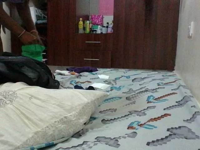 Freechat cutelizah on BongaCams