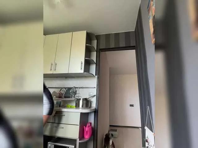 Masturbate to 35 years old hothoneybabe from BongaCams hothoneybabe from BongaCams