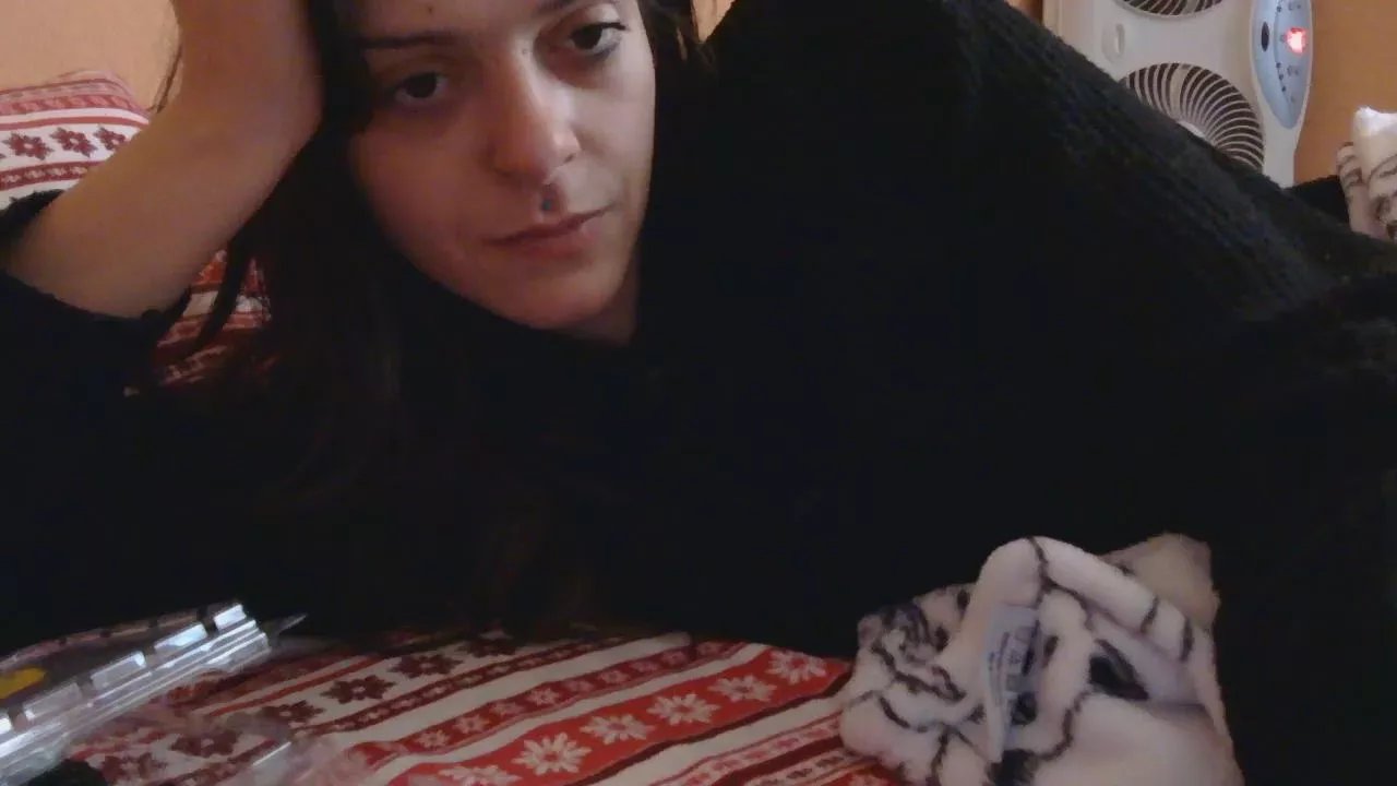 Offline alicepractice5 on Cam4