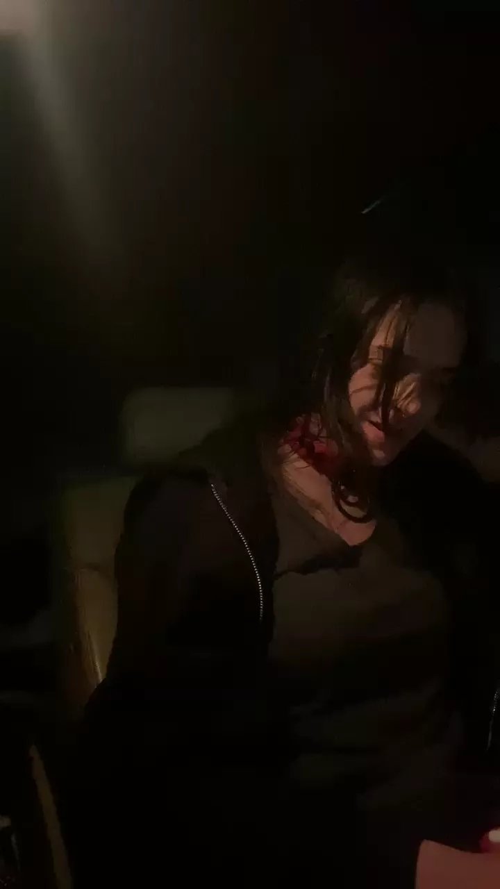 Offline alicepractice5 on Cam4