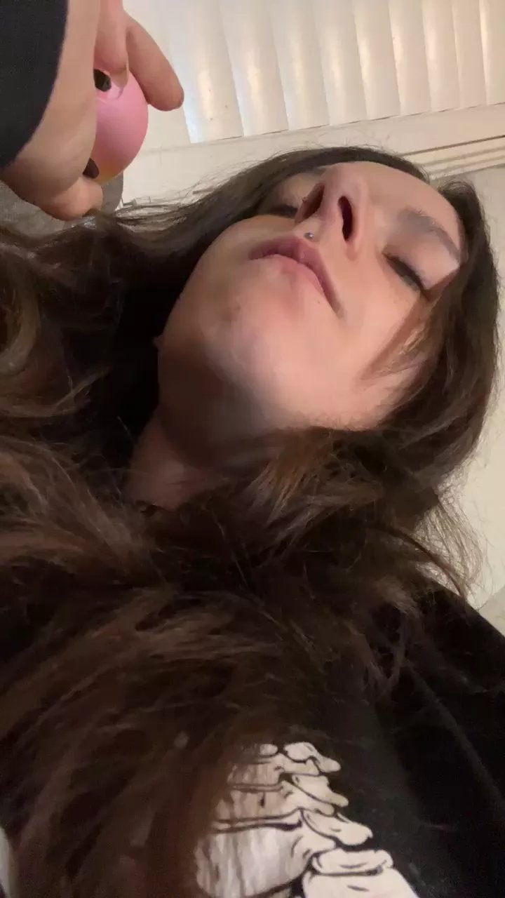 Offline alicepractice5 on Cam4