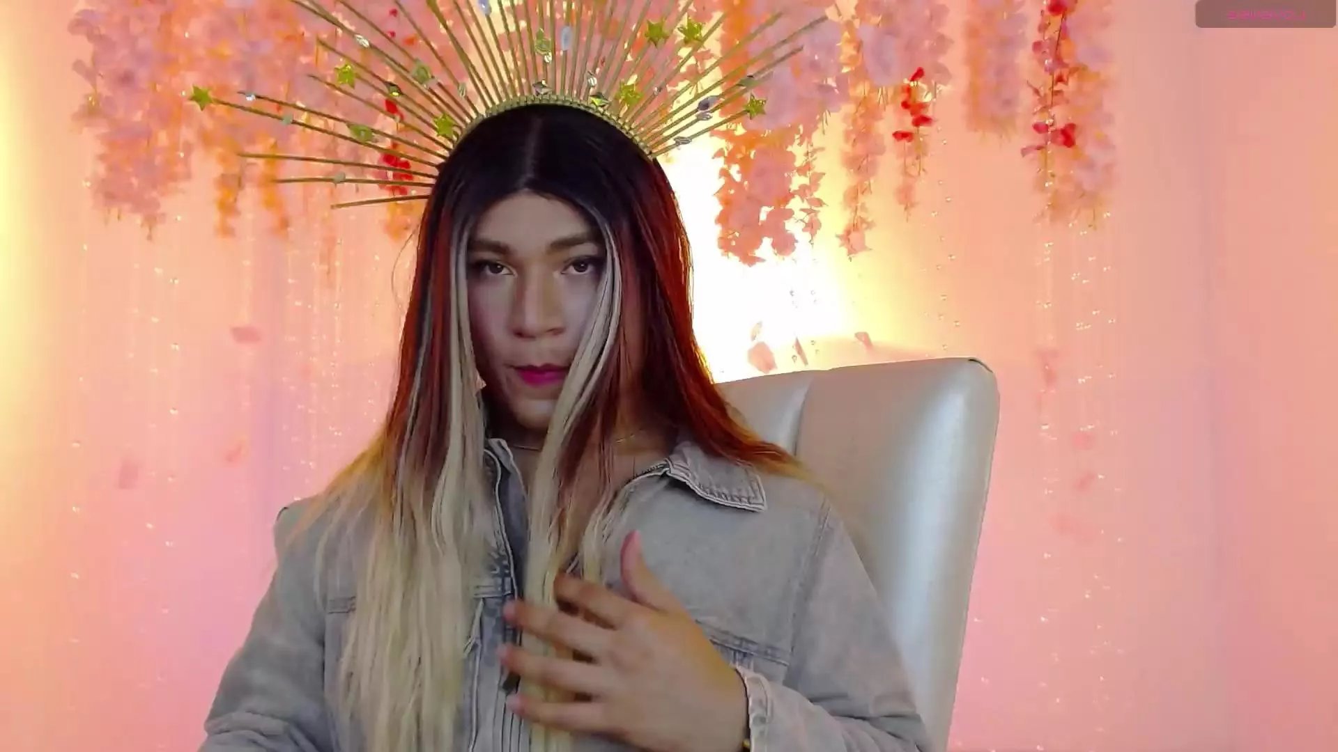 Offline AndrewPeach on Cam4