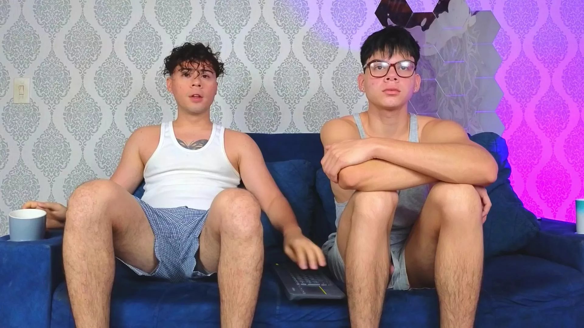 Offline Angel_boyy2 on Cam4