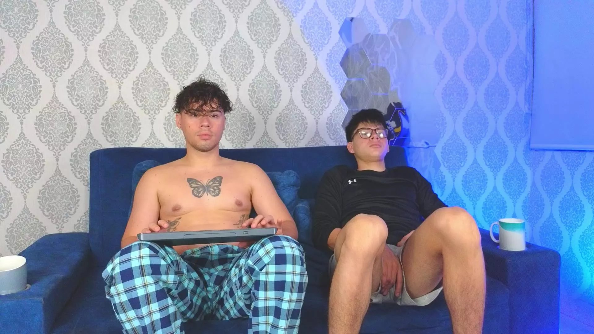 Offline Angel_boyy2 on Cam4