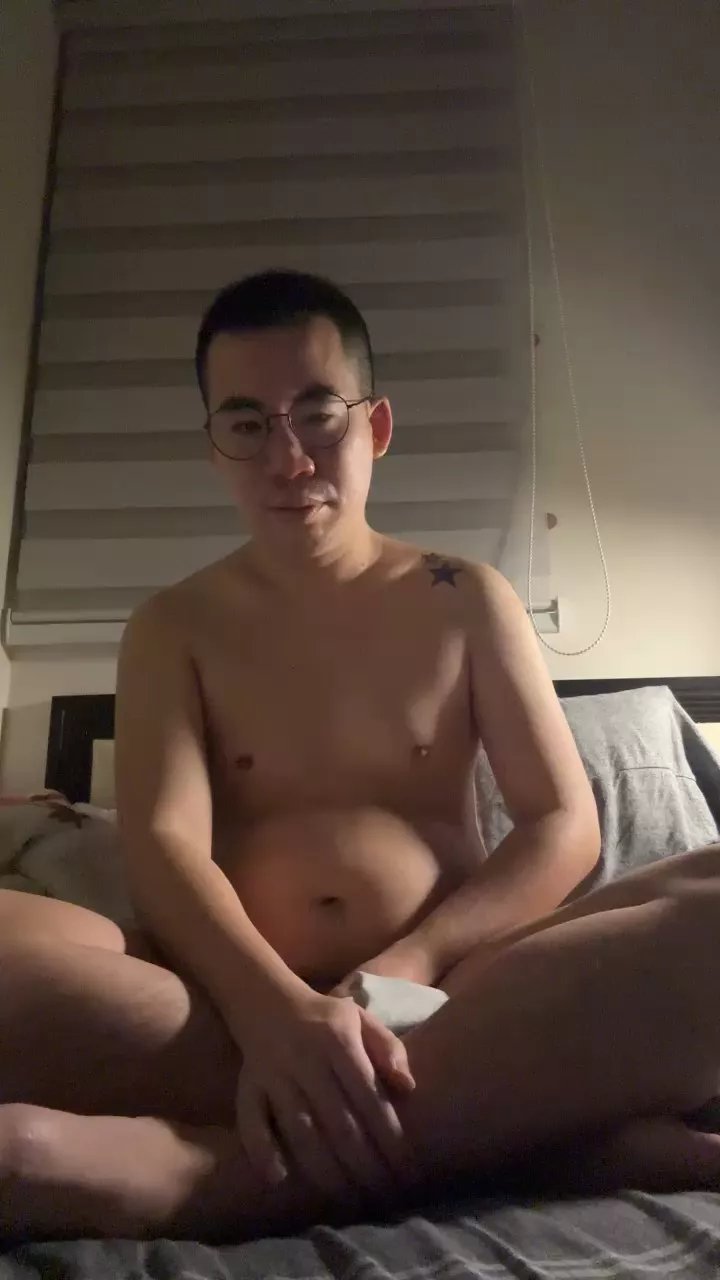 Offline boggytaiwan on Cam4