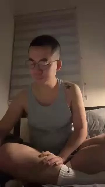 Offline boggytaiwan on Cam4