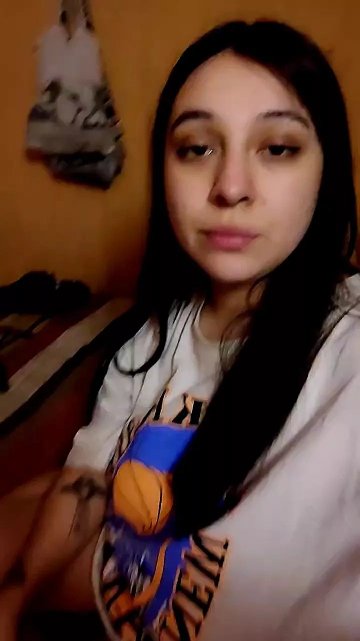 Offline Carolinaalg on Cam4