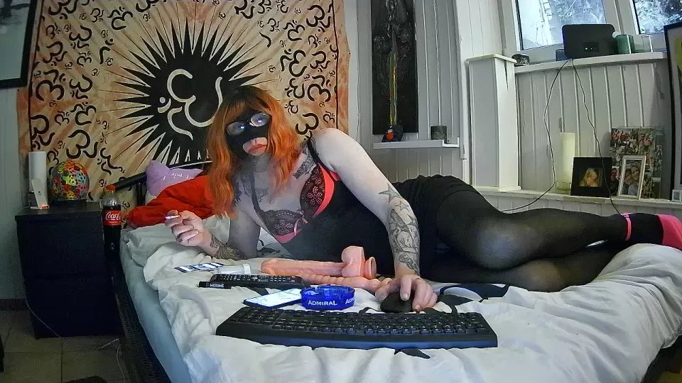 Offline cdtinahorny_xxx on Cam4