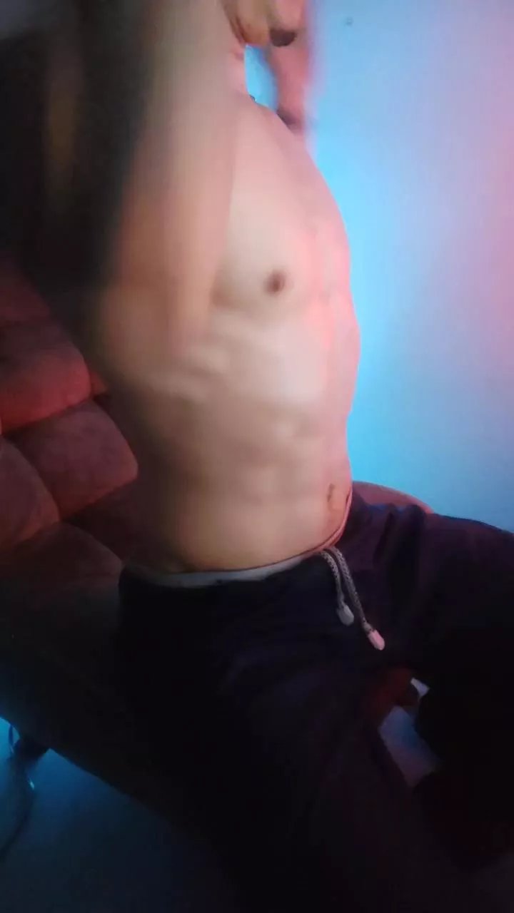 Offline Draken_Cherry on Cam4