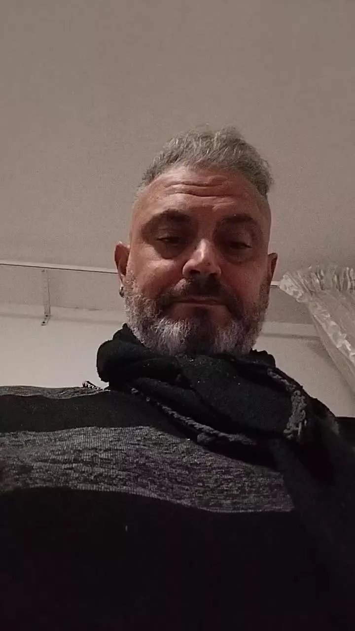 Offline franco__747 on Cam4