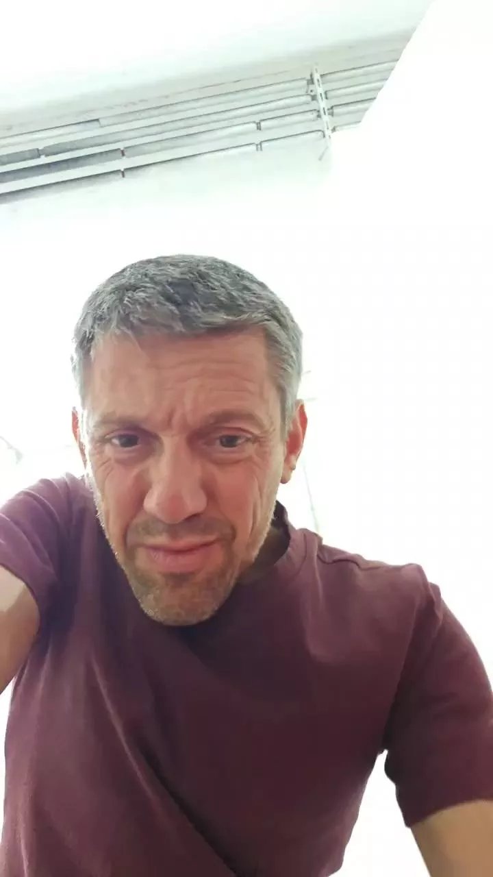 Offline gior60 on Cam4