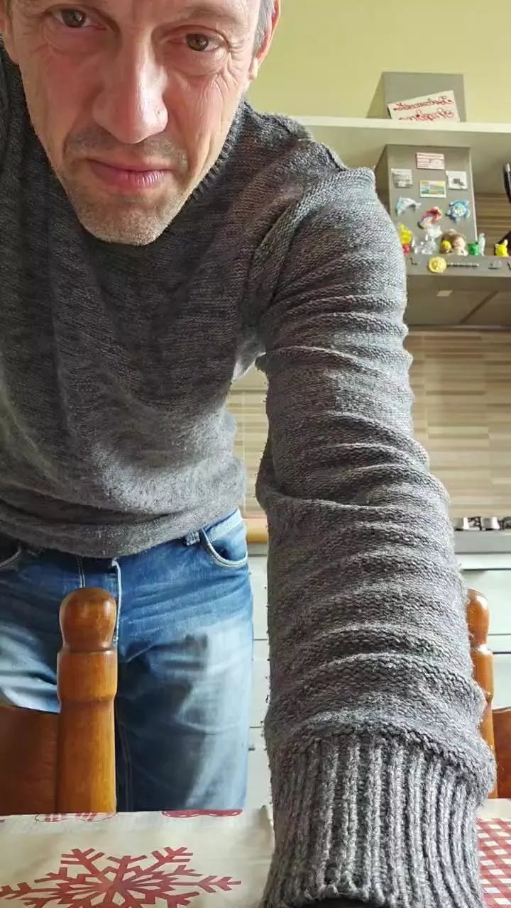 Offline gior60 on Cam4