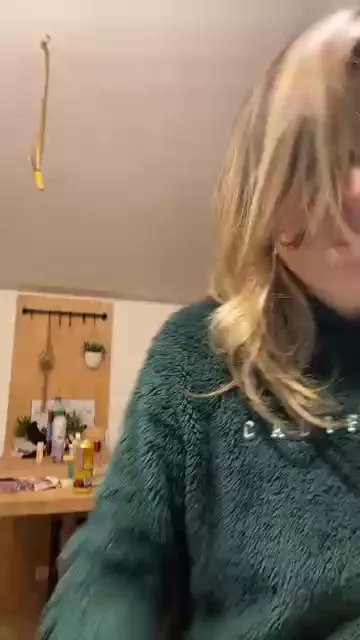 Offline Hoper34 on Cam4