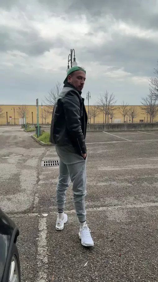 Offline Legolar on Cam4