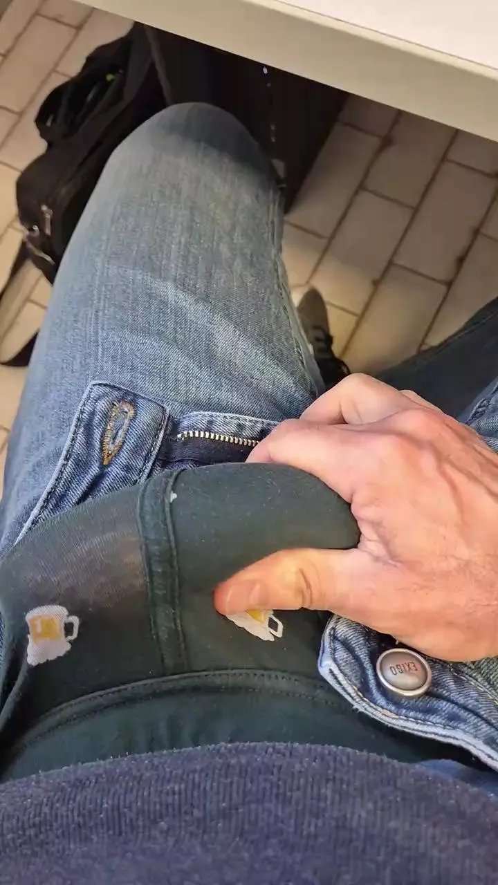 Offline luky26 on Cam4