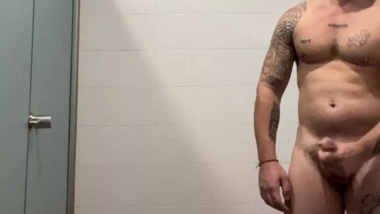 Offline manuelmp87 on Cam4