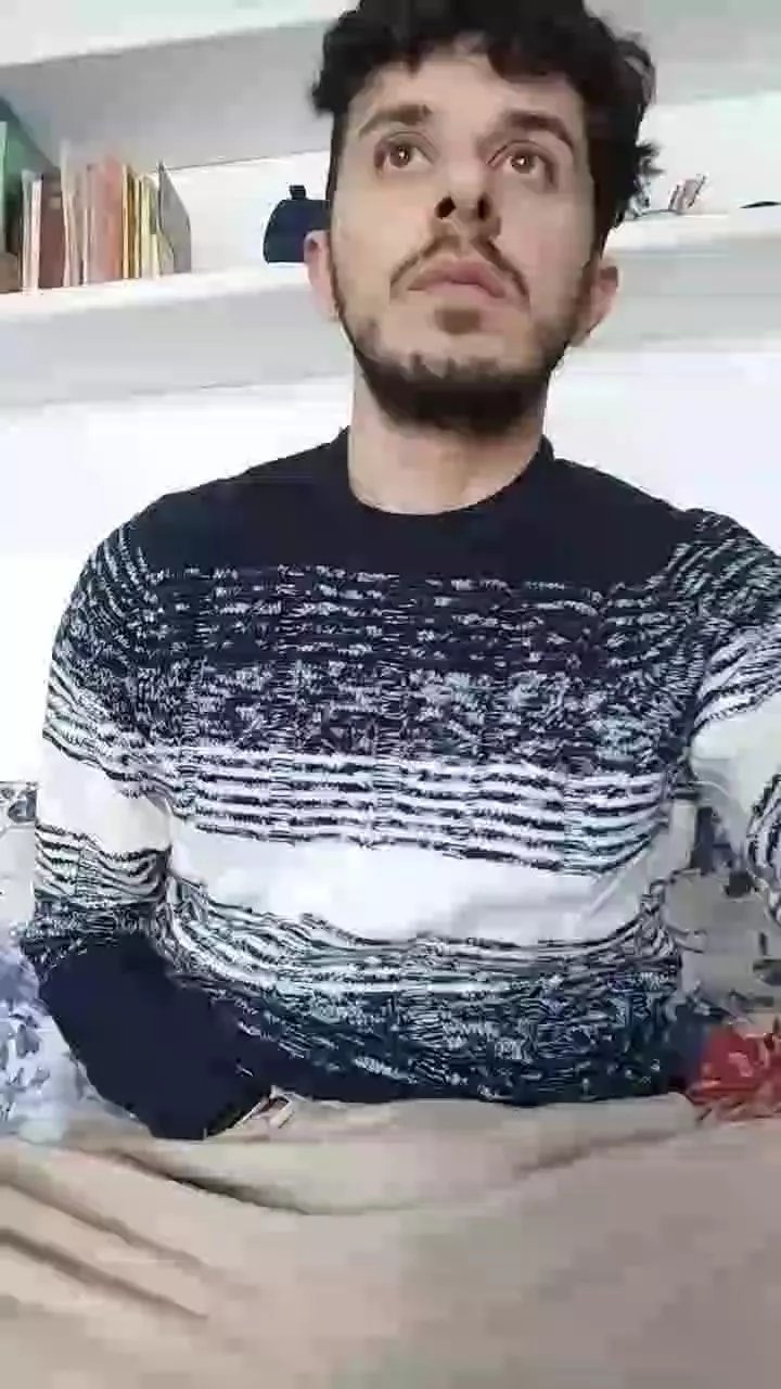 Offline Mew2pup on Cam4