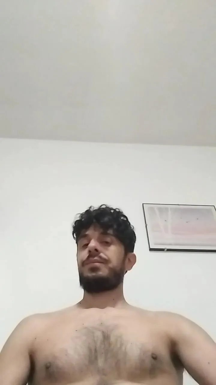 Offline Mew2pup on Cam4