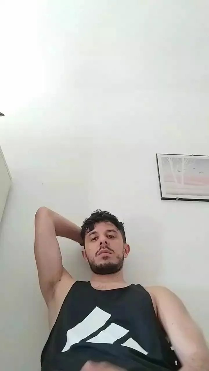 Offline Mew2pup on Cam4