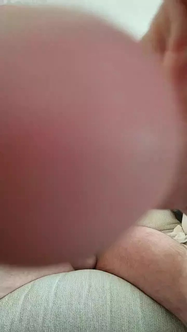 Offline newmanbody on Cam4