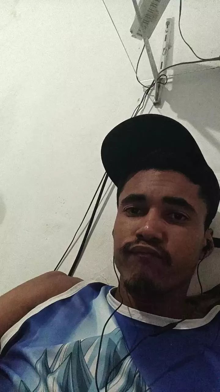 Offline Phxchp on Cam4