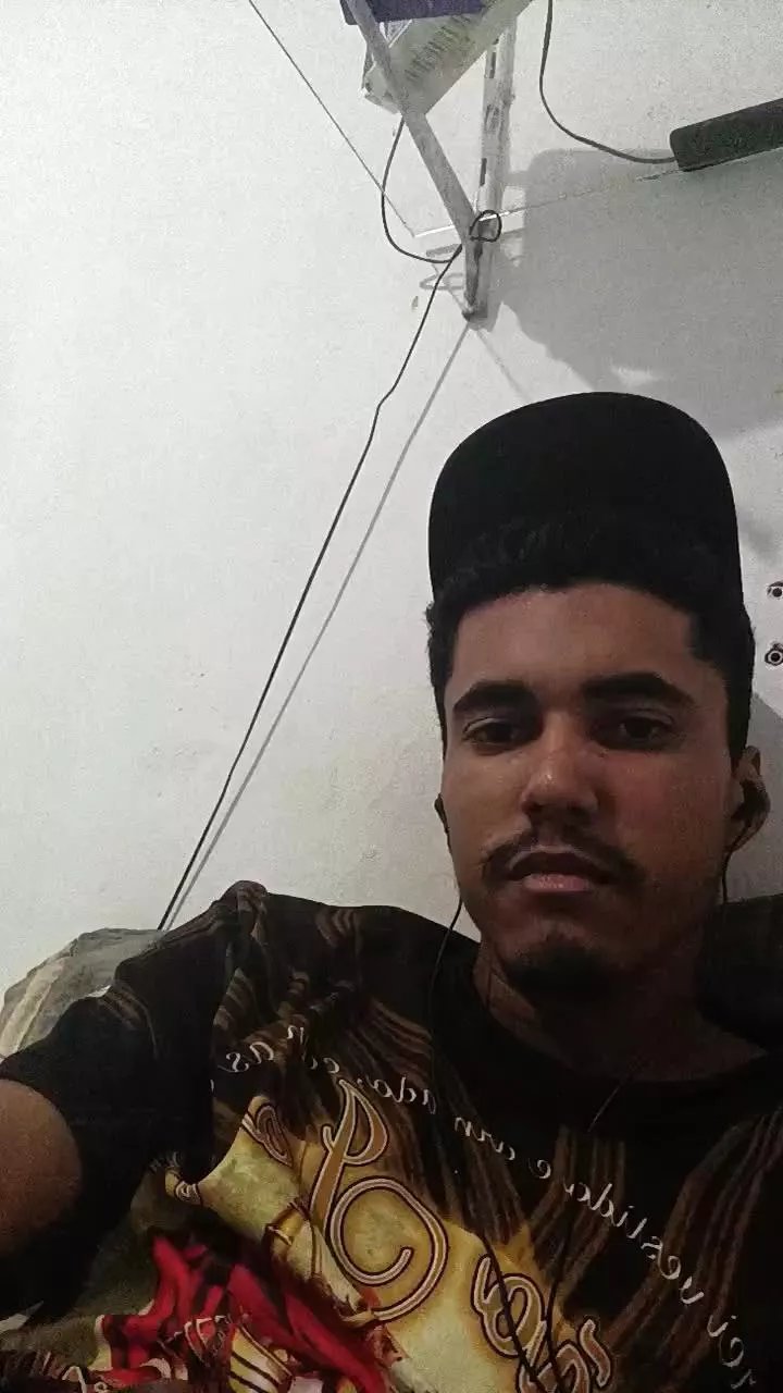 Offline Phxchp on Cam4