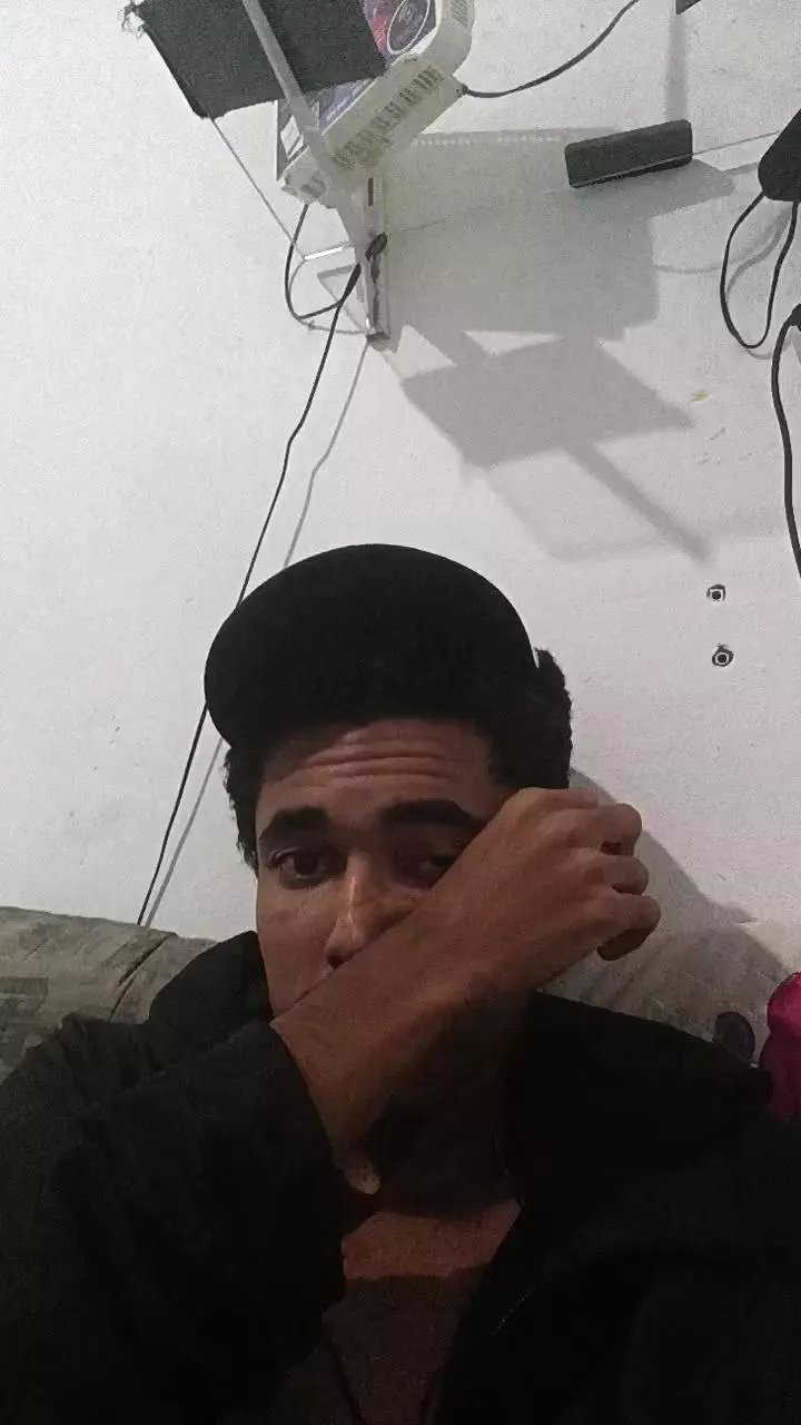 Offline Phxchp on Cam4