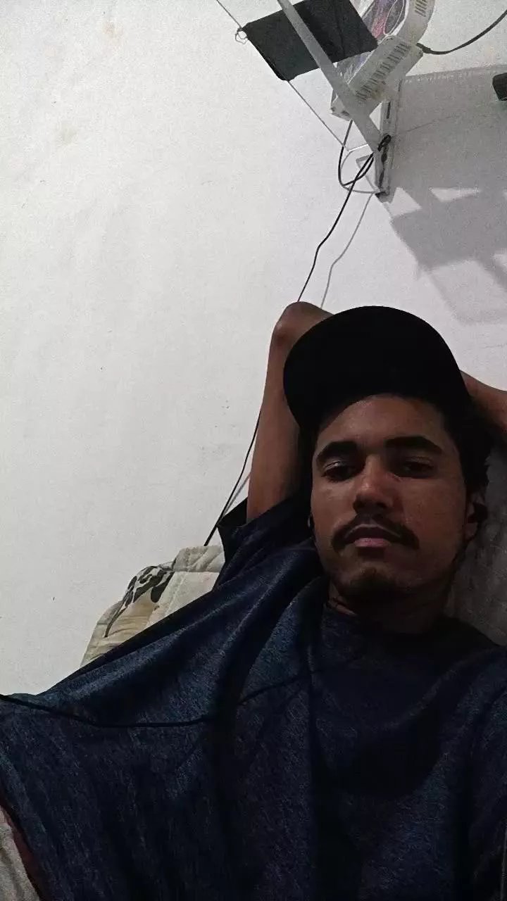 Offline Phxchp on Cam4