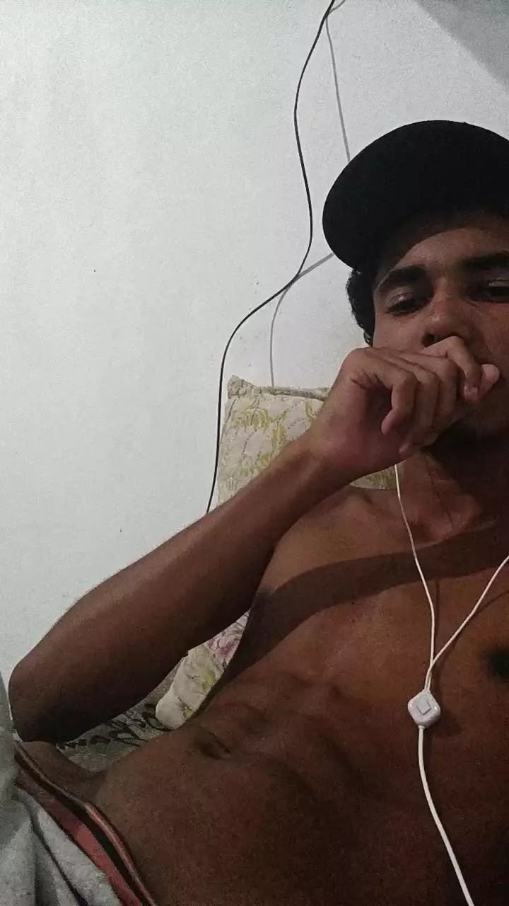 Offline Phxchp on Cam4