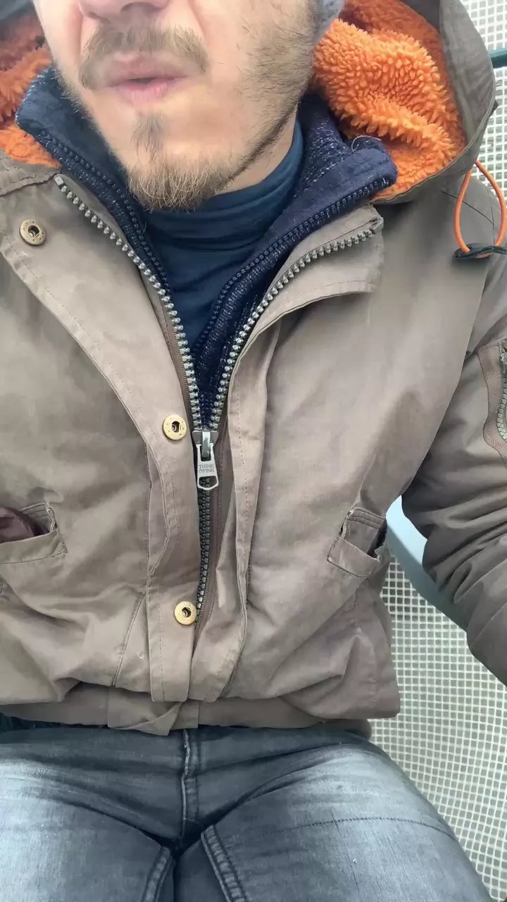 Offline short_and_cute on Cam4