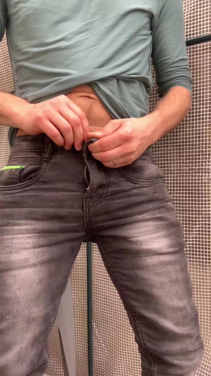 Offline short_and_cute on Cam4