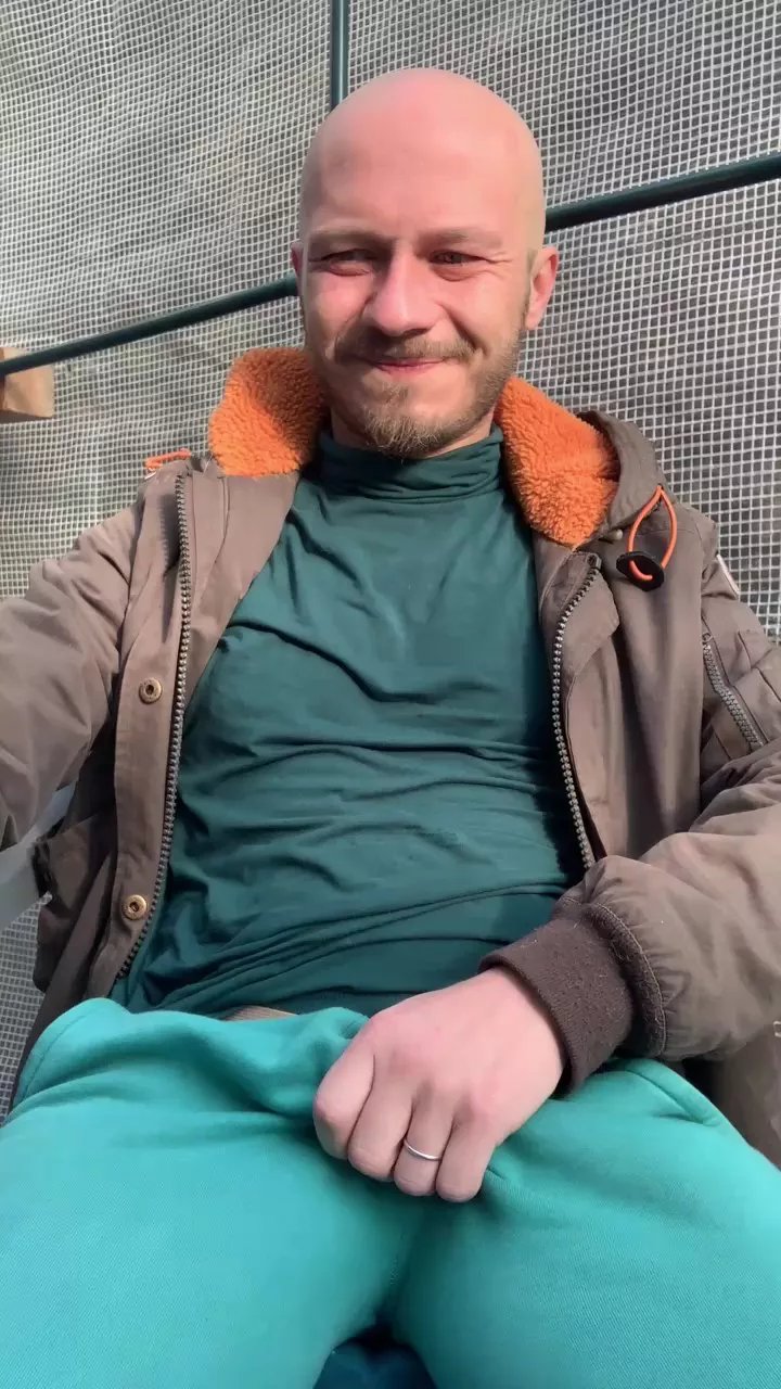 Offline short_and_cute on Cam4