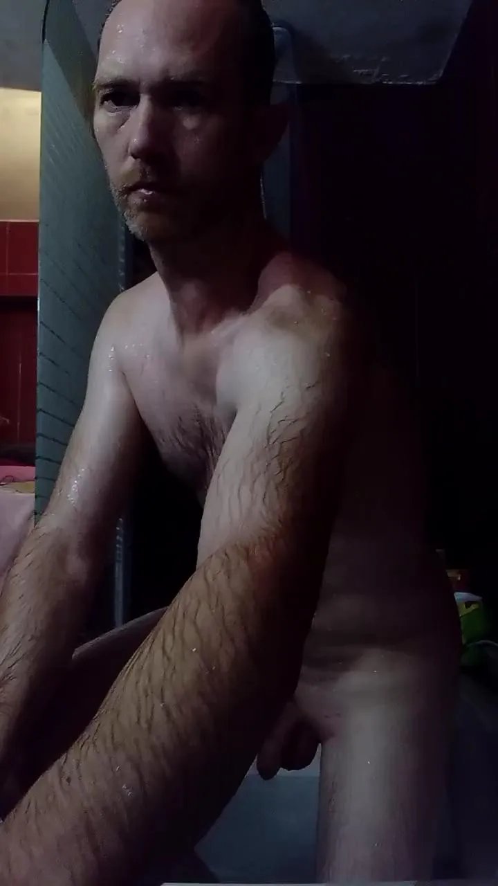 Offline Trolls37 on Cam4