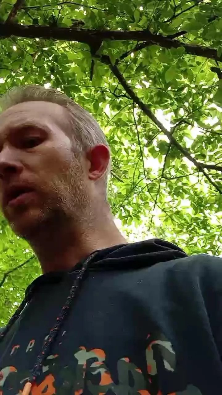 Offline Trolls37 on Cam4