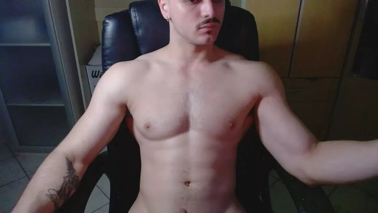 Offline vinianjinho on Cam4