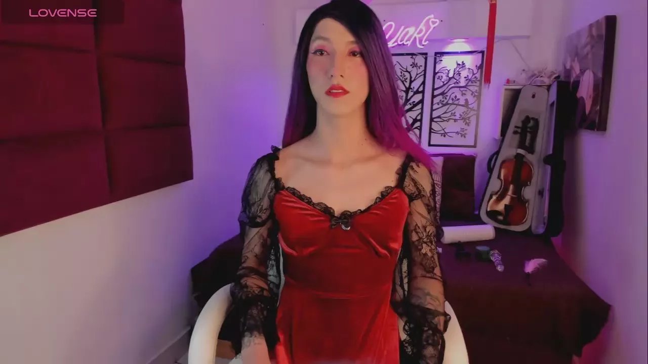 Offline YakiTai on Cam4