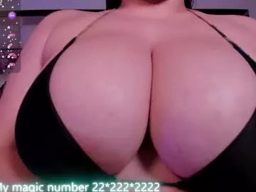 Freechat anyi_sweet_titss on Chaturbate