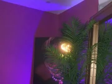 Freechat astrea_1 on Chaturbate