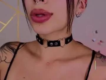 Explore 21 years old hollyxx_ from Chaturbate hollyxx_ from Chaturbate