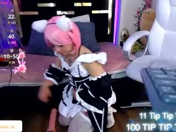 Freechat moon_water__ on Chaturbate