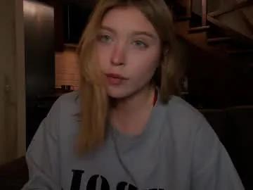 Try cute stripper Vanillalivitski vanillalivitski from Chaturbate