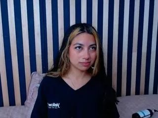 Offline luna_riichy on Flirt4Free