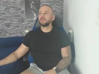 Offline owen_nichols on Flirt4Free