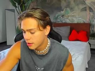 Offline spencer_roth on Flirt4Free