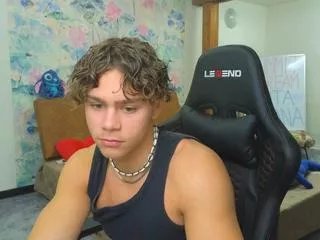 Offline spencer_roth on Flirt4Free