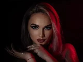 Offline EllianaReese on Streamate